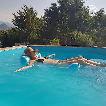 Bed and breakfast Sasso Erminia R&b Ecosostenibile 3*
